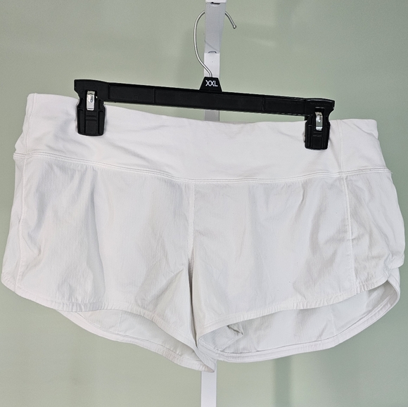 lululemon athletica Pants - Lululemon Speed Up Low Rise 2.5" Shorts White Size 10